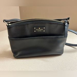 Cute Black Kate Spade purse